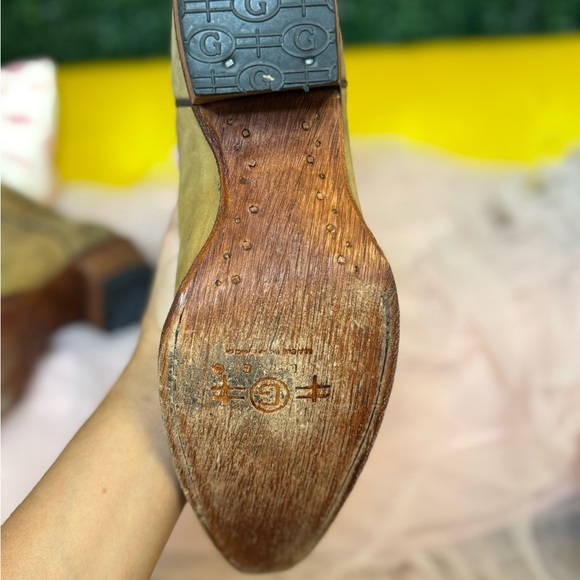 Circle G Embroidered Tan Cowboy Boots with Pink Flowers Snip Toe  NWOT Size 9.5 - Picture 11 of 16